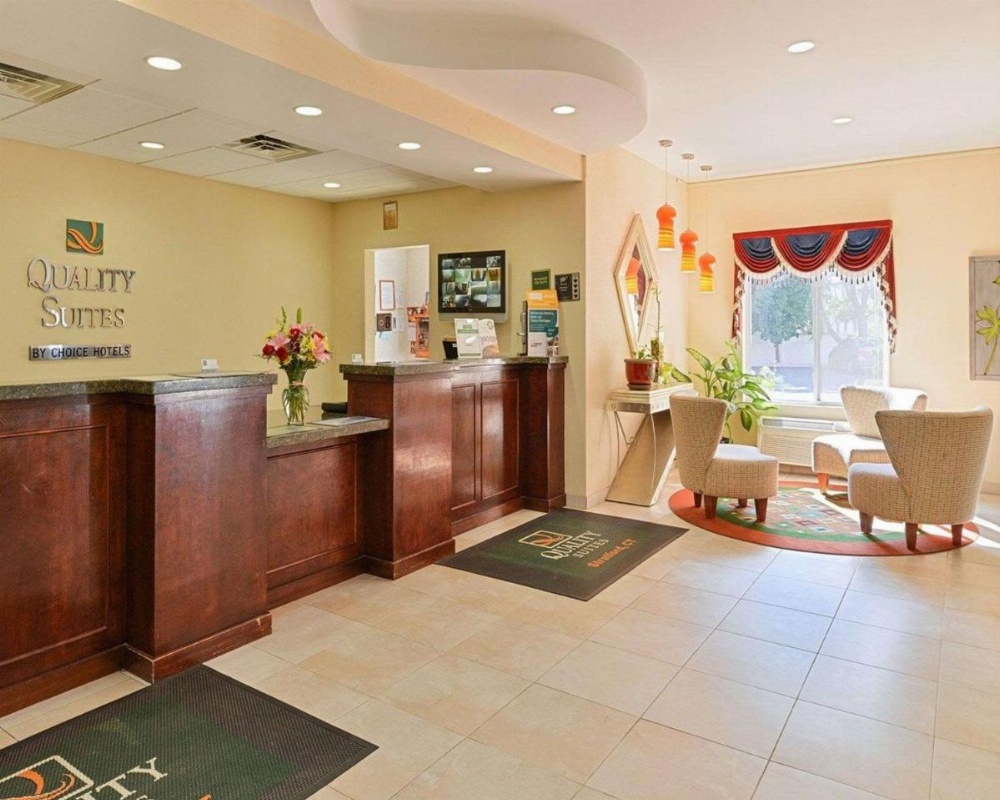 Quality Suites Stratford Image 24
