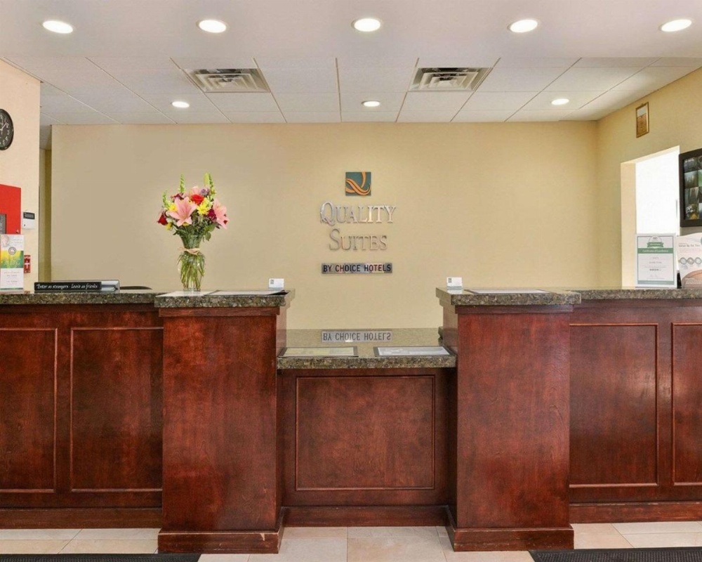 Quality Suites Stratford Image 25